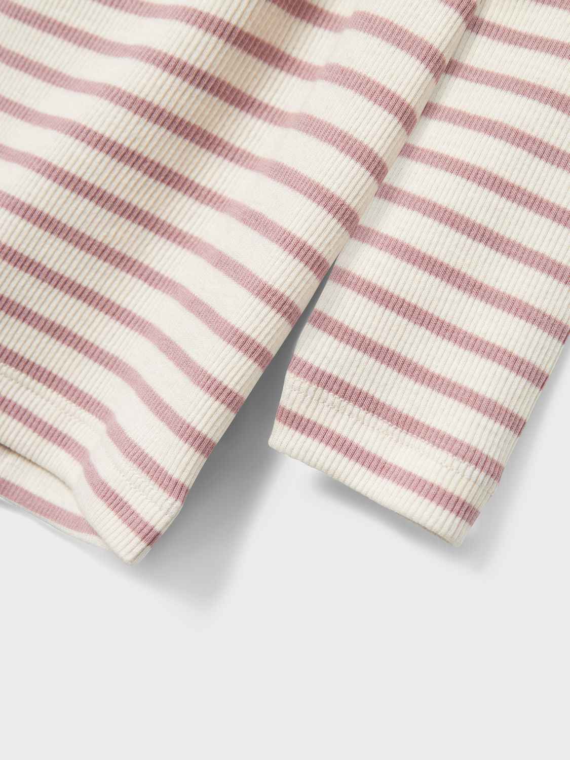 model_shot-front_full